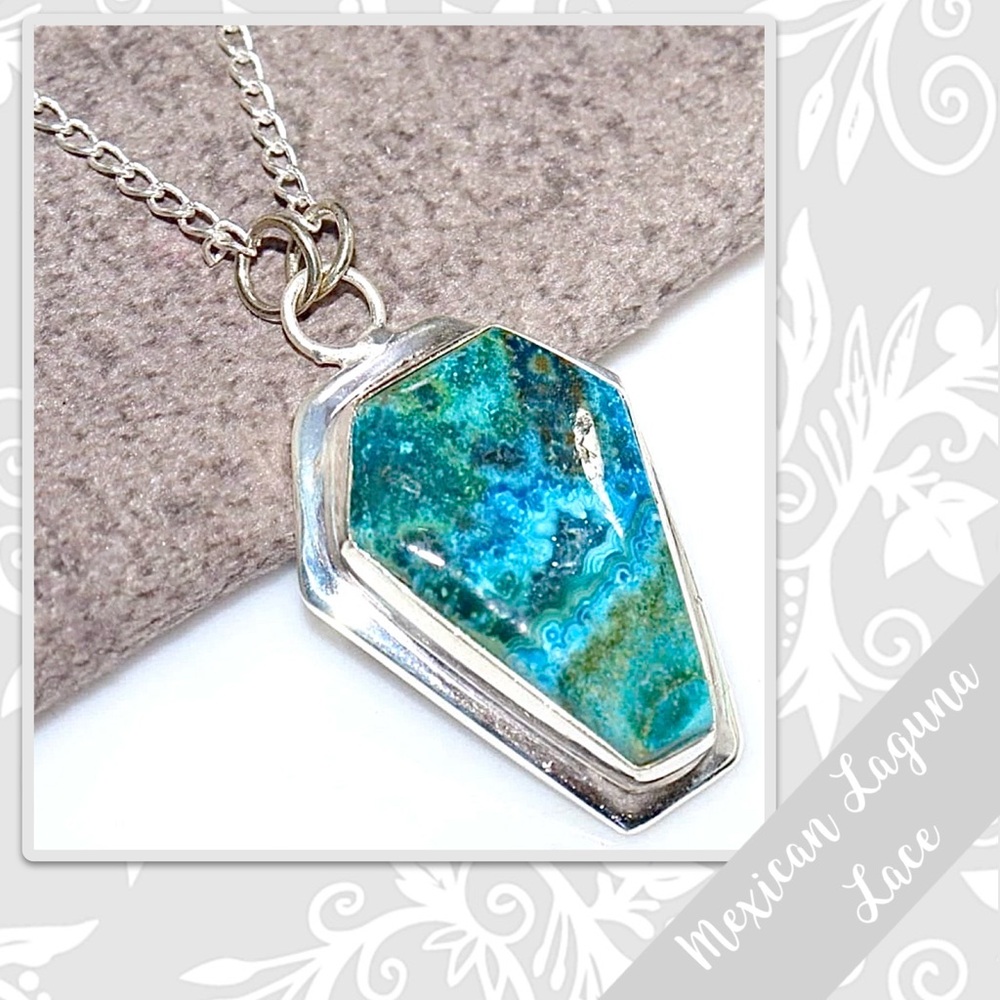 Mexican Laguna Lace Silver Artisan Coffin Necklace, 18” (Aqua, Teal Blue-Green)